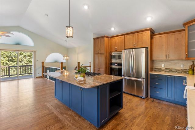 2988 Sunnywood Avenue, Woodland Park, CO 80863