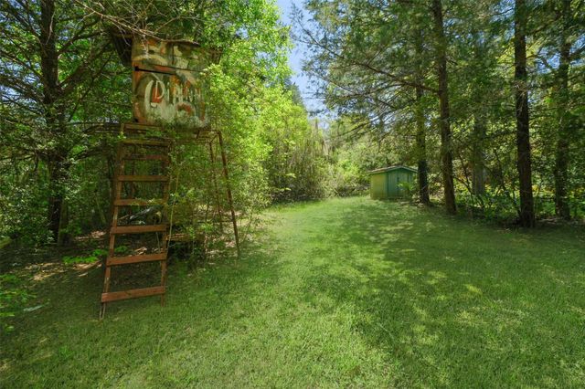 24718 Squirrel Road, New Ulm, TX 78950