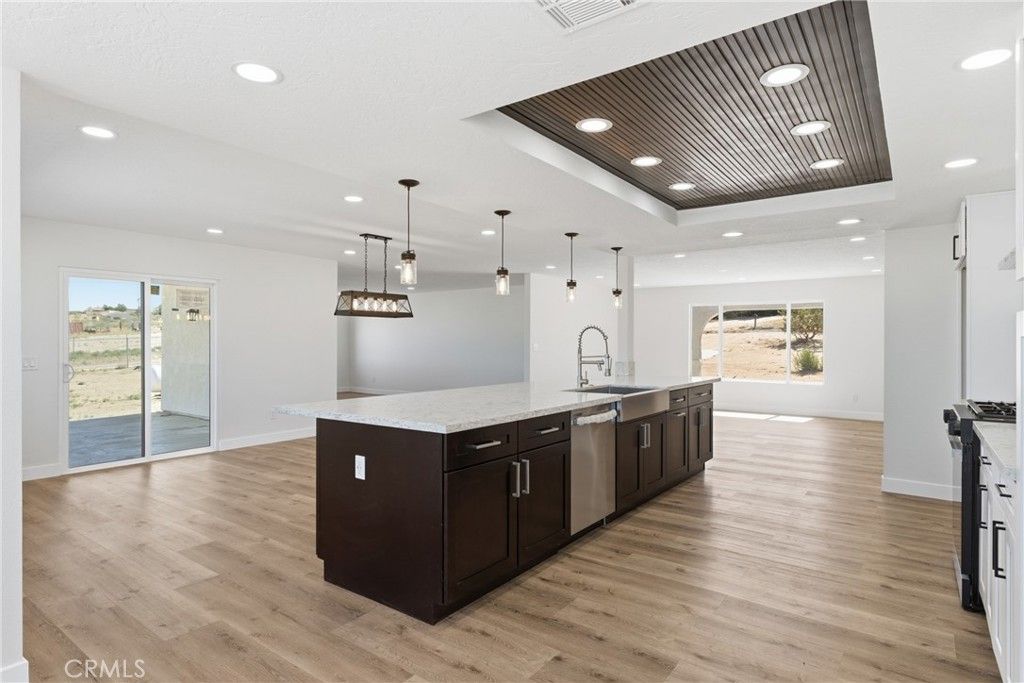 Image 17 of property listing at 20575 Lupine, Apple Valley, CA 92308