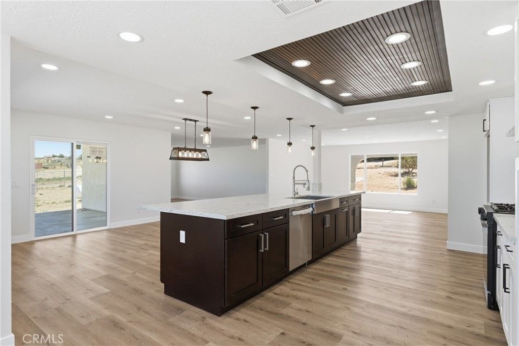 Image 9 of property listing at 20575 Lupine, Apple Valley, CA 92308
