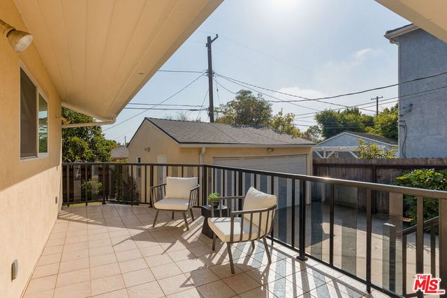 3152 Grand View Boulevard, Los Angeles, CA 90066