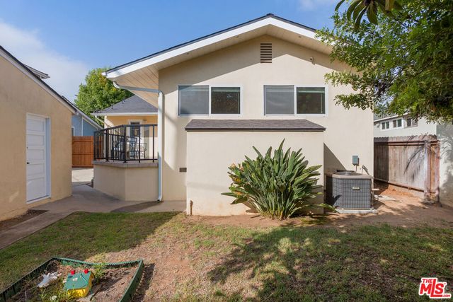 3152 Grand View Boulevard, Los Angeles, CA 90066