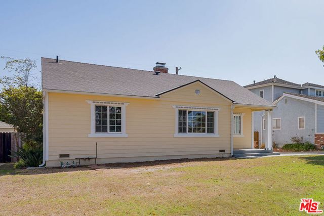 3152 Grand View Boulevard, Los Angeles, CA 90066