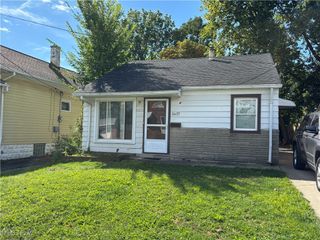 5637 Flowerdale Avenue, Cleveland, OH 44144