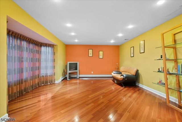 5 Fowler Pl, Montville Twp., NJ 07045