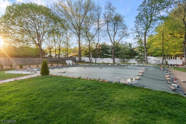 5 Fowler Pl, Montville Twp., NJ 07045