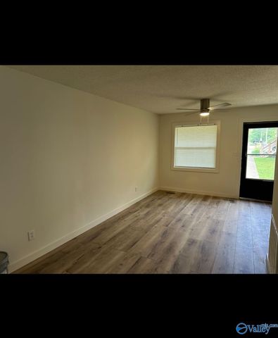 1114 Oakwood Avenue C, Huntsville, AL 35806