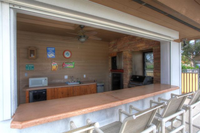 6175 S Mirror Lake Drive 301, Sebastian, FL 32958