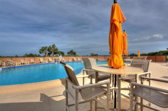 6175 S Mirror Lake Drive 301, Sebastian, FL 32958