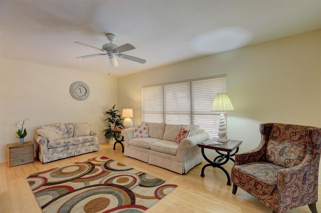 6175 S Mirror Lake Drive 301, Sebastian, FL 32958