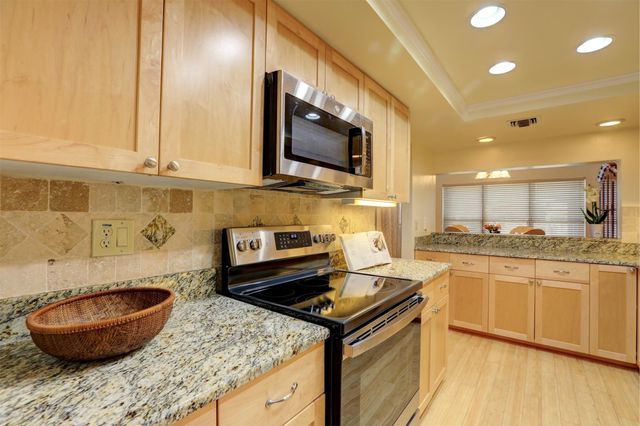 6175 S Mirror Lake Drive 301, Sebastian, FL 32958