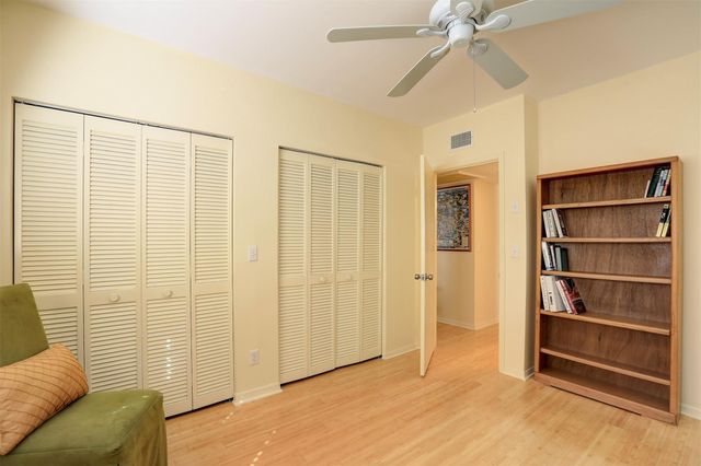 6175 S Mirror Lake Drive 301, Sebastian, FL 32958