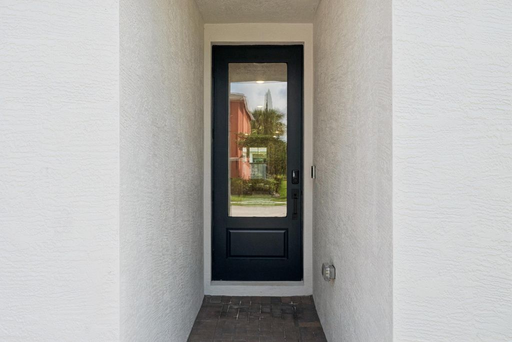 9304 Windrift Circle 104, Fort Pierce, FL 34945