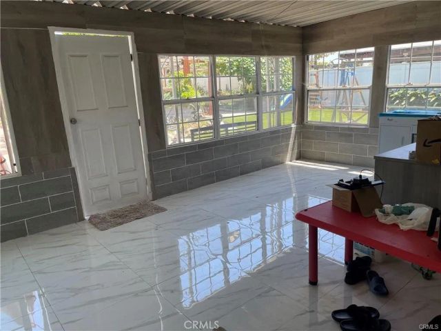 521 S Western Avenue, Santa Ana, CA 92703