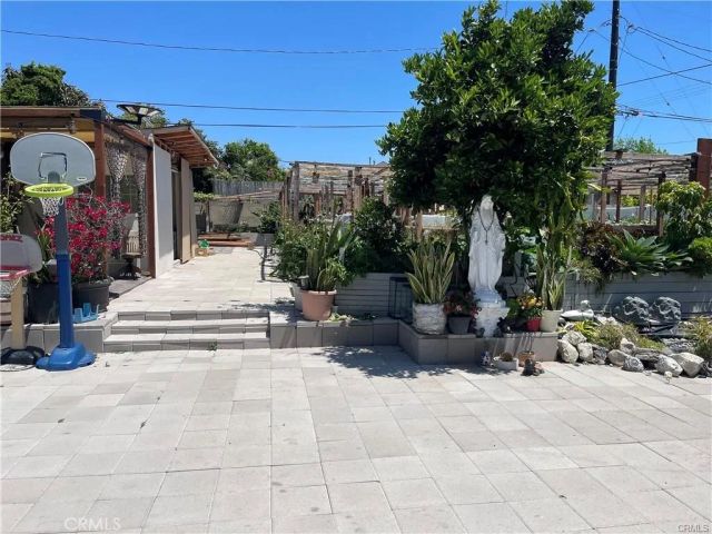 521 S Western Avenue, Santa Ana, CA 92703