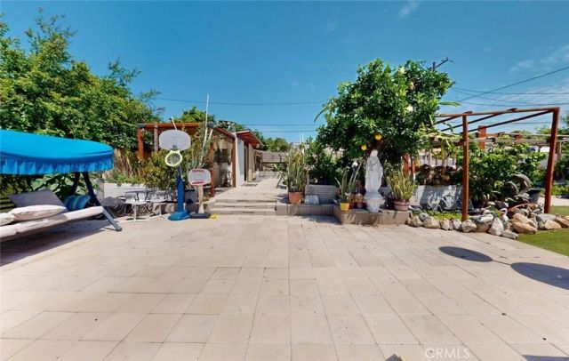521 S Western Avenue, Santa Ana, CA 92703