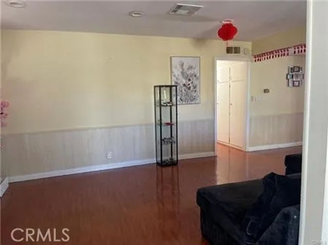 521 S Western Avenue, Santa Ana, CA 92703