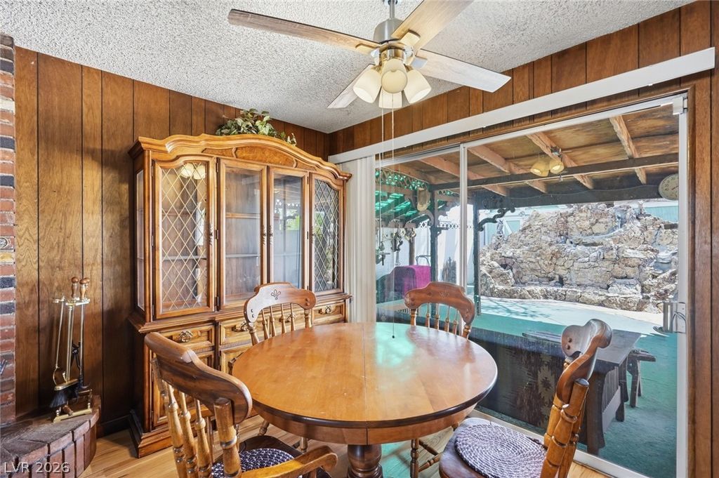 Image 10 of property listing at 3256 Brentwood Street, Las Vegas, NV 89121