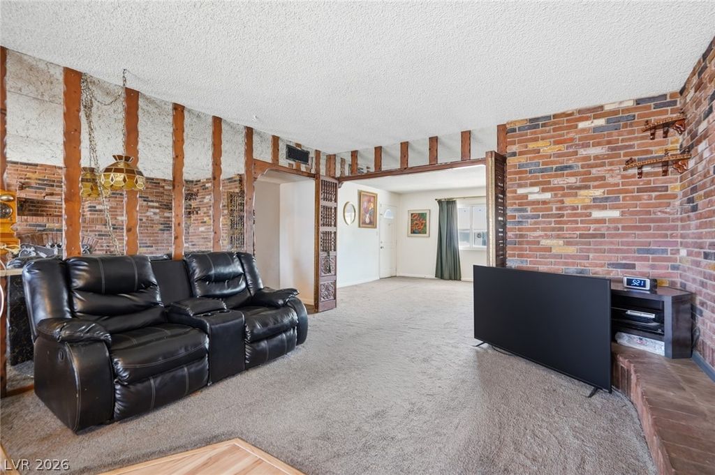 Image 15 of property listing at 3256 Brentwood Street, Las Vegas, NV 89121