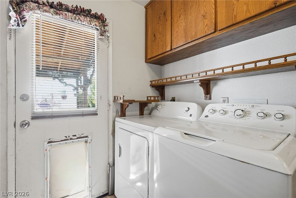 Image 8 of property listing at 3256 Brentwood Street, Las Vegas, NV 89121