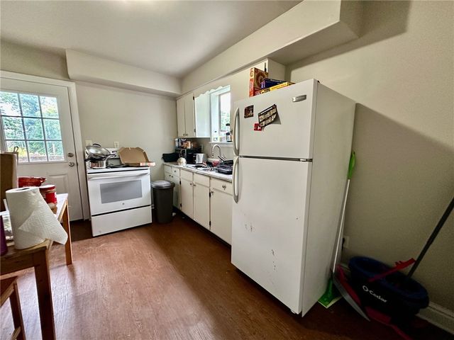 3586 Elmhurst Ave, Brighton Heights, PA 15212