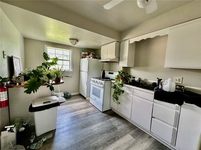 3586 Elmhurst Ave, Brighton Heights, PA 15212