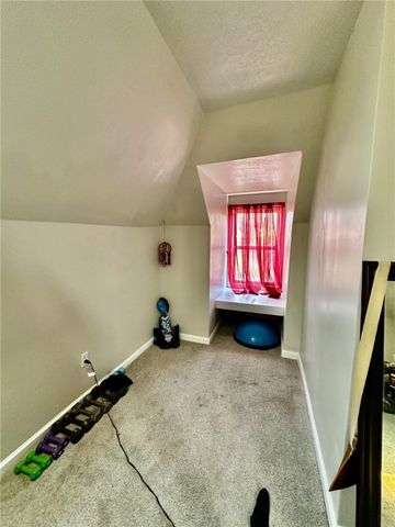 3586 Elmhurst Ave, Brighton Heights, PA 15212