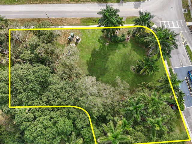 1617 Embassy Drive, West Palm Beach, FL 33401