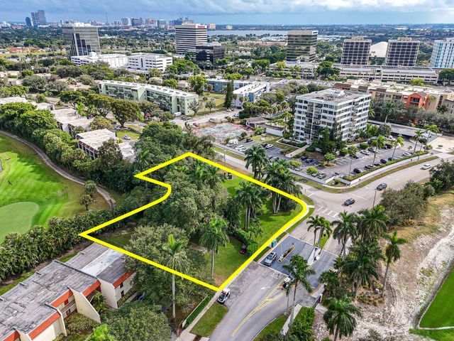 1617 Embassy Drive, West Palm Beach, FL 33401