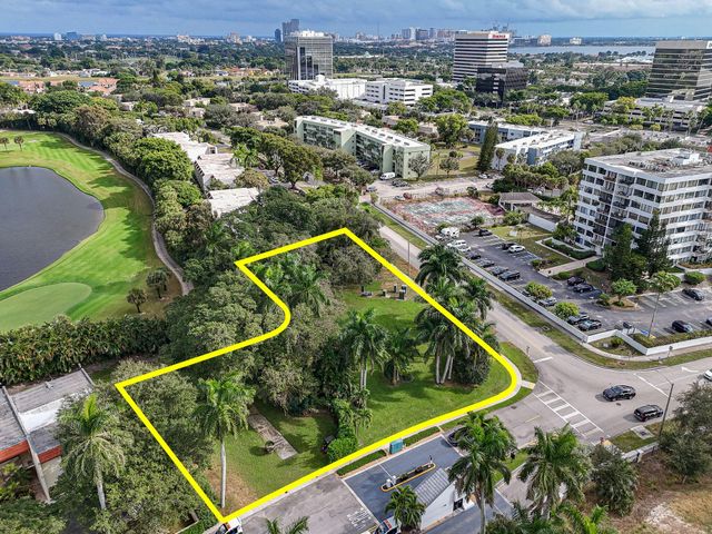 1617 Embassy Drive, West Palm Beach, FL 33401