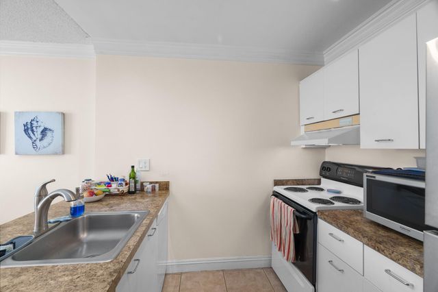 777 S Federal Hy 811-D, Pompano Beach, FL 33062