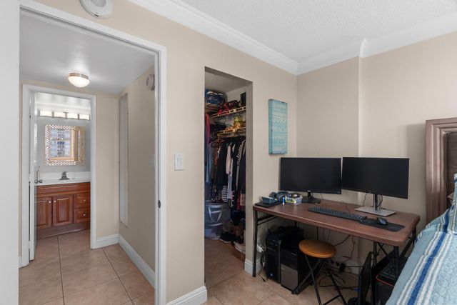 777 S Federal Hy 811-D, Pompano Beach, FL 33062