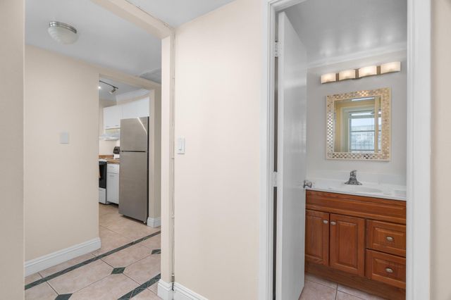 777 S Federal Hy 811-D, Pompano Beach, FL 33062