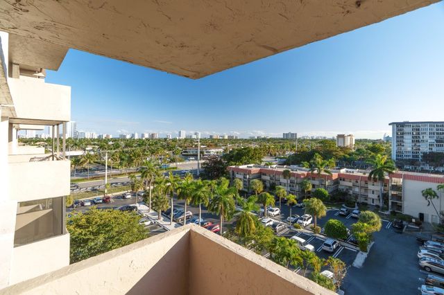 777 S Federal Hy 811-D, Pompano Beach, FL 33062