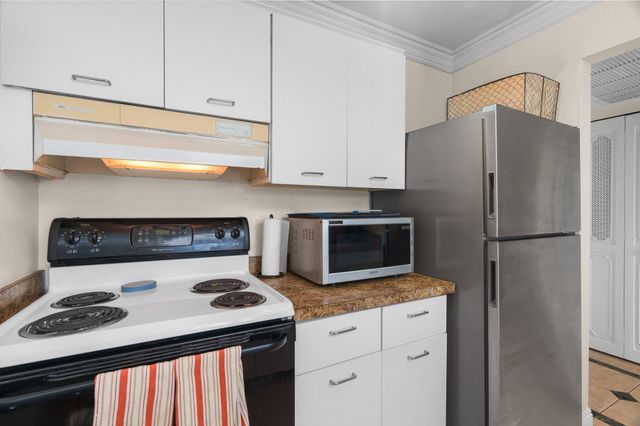 777 S Federal Hy 811-D, Pompano Beach, FL 33062