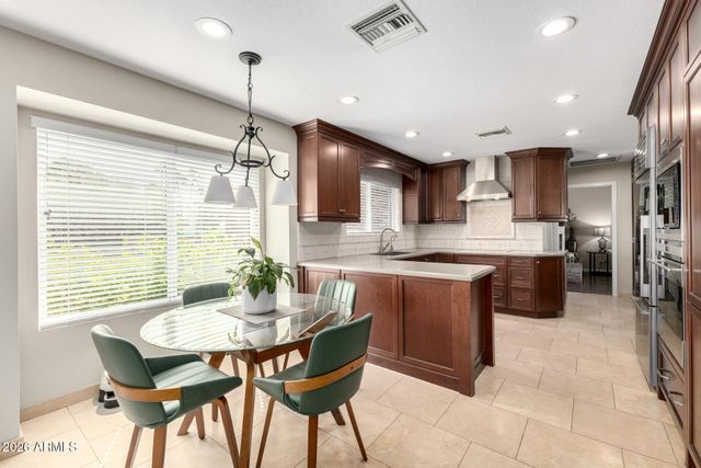 7510 E WINDROSE Drive, Scottsdale, AZ 85260