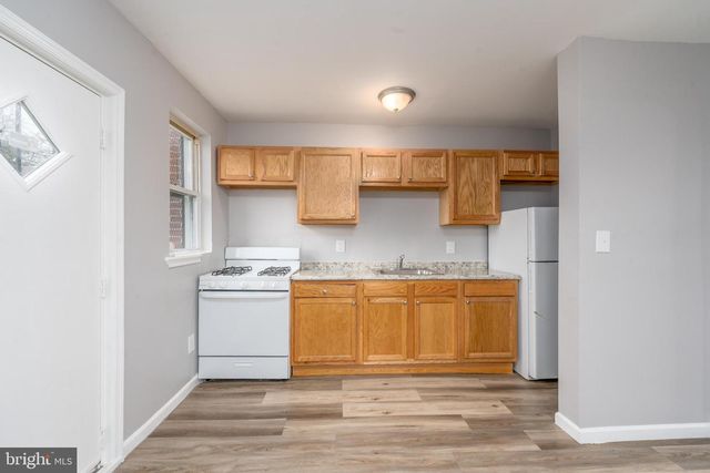 2574 W LAFAYETTE AVE W, Baltimore, MD 21216