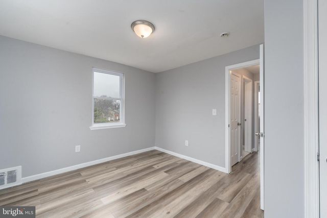 2574 W LAFAYETTE AVE W, Baltimore, MD 21216