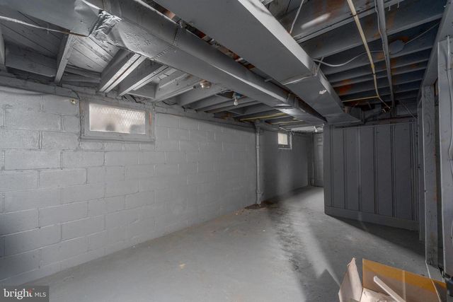 2574 W LAFAYETTE AVE W, Baltimore, MD 21216