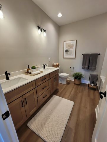 207 Sandalwood Way, Dickson, TN 37055