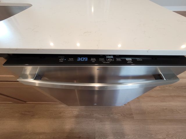 207 Sandalwood Way, Dickson, TN 37055