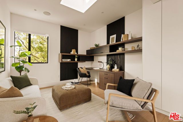 5988 W 76th Street, Los Angeles, CA 90045