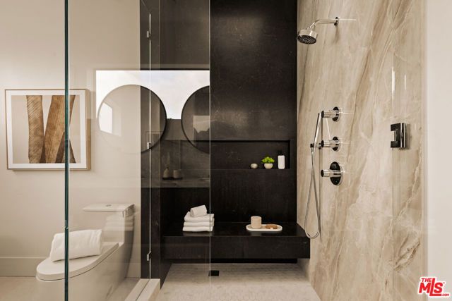 5988 W 76th Street, Los Angeles, CA 90045