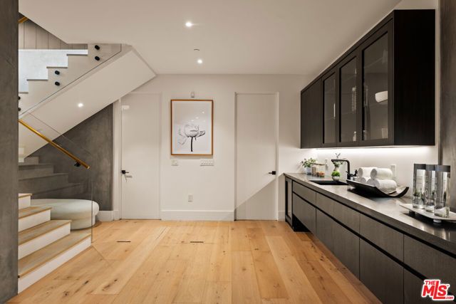 5988 W 76th Street, Los Angeles, CA 90045