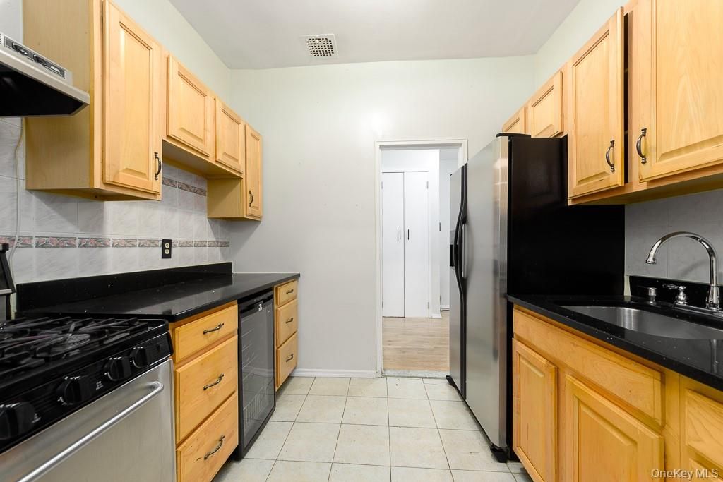 1199 E 53rd Street 1L, Brooklyn, NY 11234