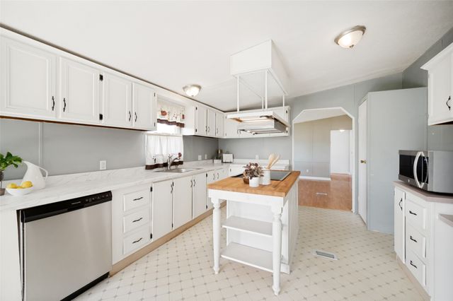 4524 Elementary Drive, Southmayd, TX 76268