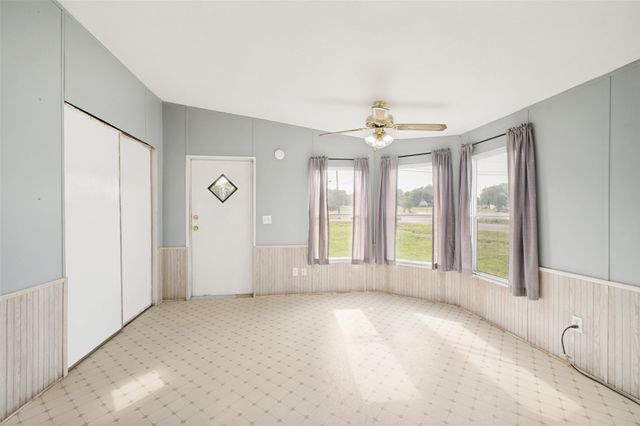 4524 Elementary Drive, Southmayd, TX 76268