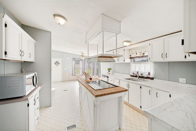 4524 Elementary Drive, Southmayd, TX 76268