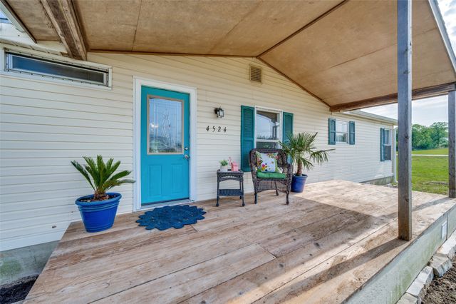 4524 Elementary Drive, Southmayd, TX 76268