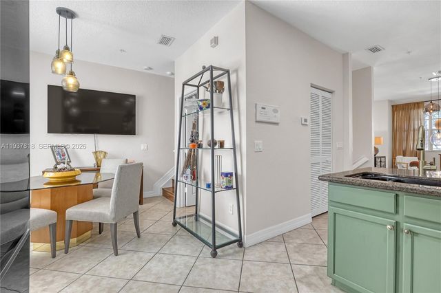 104 Harbors Way, Boynton Beach, FL 33435